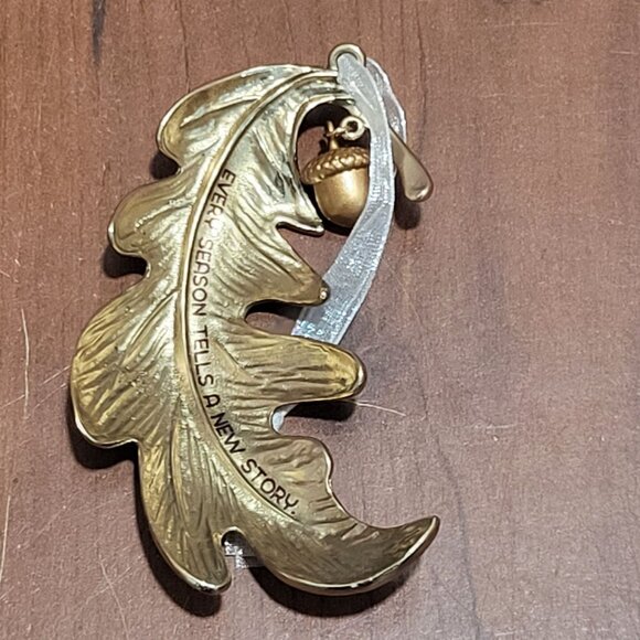 Hallmark Christmas Ornament A New Season Metal Leaf 2022 - Picture 6 of 11